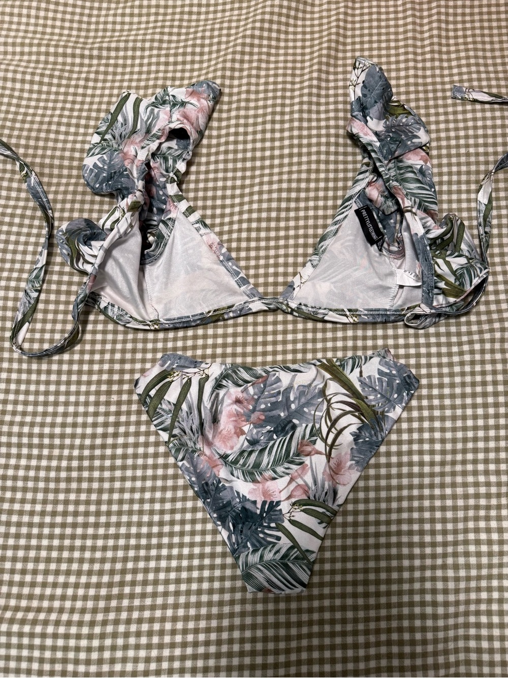 PrettyLittleThing Bikini - Picture 4 of 5